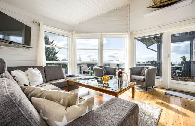 Sjøbuvågen - Foto 3