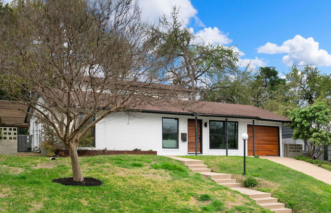 4 Bedroom Near Soco With a Private Pool & Sauna - Photo 39