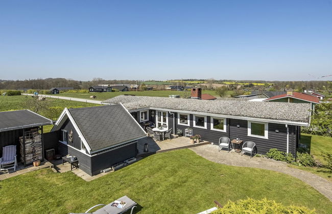 "Ylvie" - 150m from the sea - Foto 42