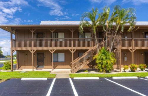 Waterfront Condo by the Marina - Photo 16