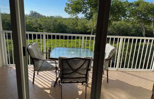 Beautiful New Luxury Townhome with Private Beach and Swimming Pools - Foto 15