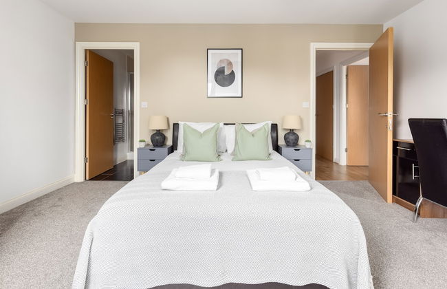 Premium 2 Bed Flat near Colindale Station - Foto 4