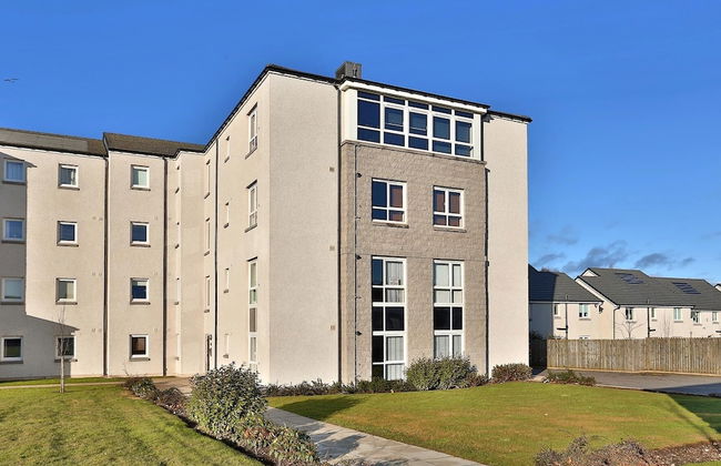 Apartment in Aberdeen - Photo 50