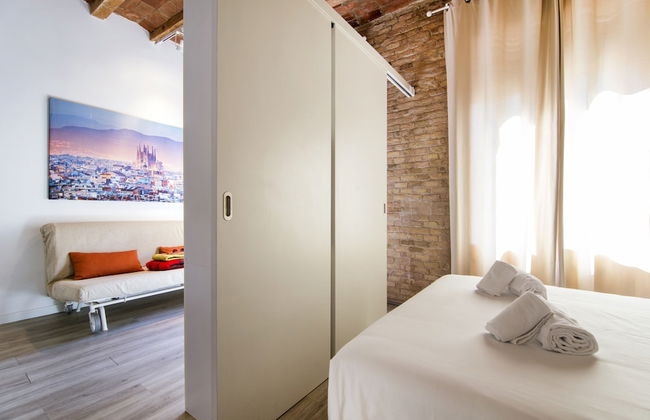 Happy People Sagrada Familia - Foto 33