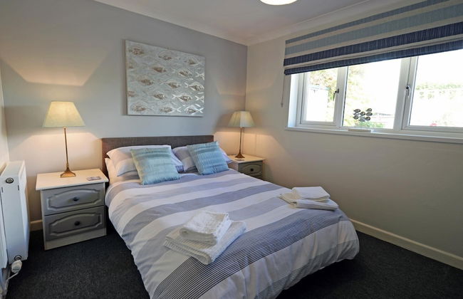 Valley Retreat - Peaceful Location, Walk to Beach, Parking - Photo 37