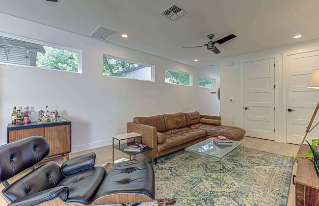 Private Backyard in East Austin - Photo 11