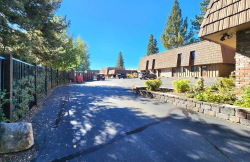 Tahoe Shoreline Retreat - Close to Ski Resorts & HOA Amenities - Foto 72