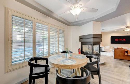 Gorgeous 6BR with Pool and Spa - Photo 16