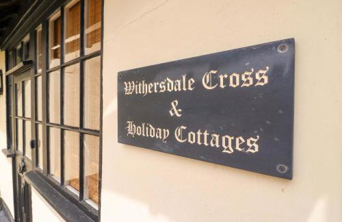 The Golden Cross - Photo 30