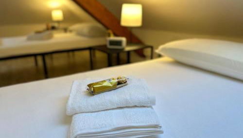 Apartment im Zentrum - Nähe Restaurant & Waschsalon - WLAN, Parkplatz, Bad & mehr - Foto 3, towels