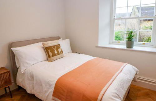 The Reading Room - Photo 18