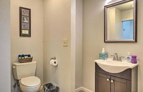 Waterfront Hollister Retreat with Dock and Game Room! - Foto 19