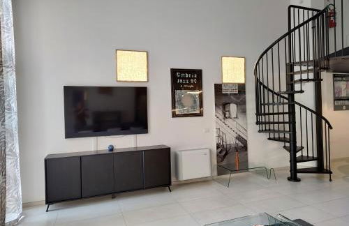 Milan Space Loft - Apartment close to M5 subway - Free Parking - Sky & Netflix TV - Foto 11