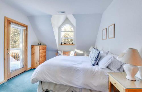 Mckinney Estate w/ Roof Deck Beach & Hike! - Foto 23