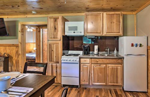 Silver Creek Cabin with Hiking Less Than 1 Mi to Town! - Foto 9