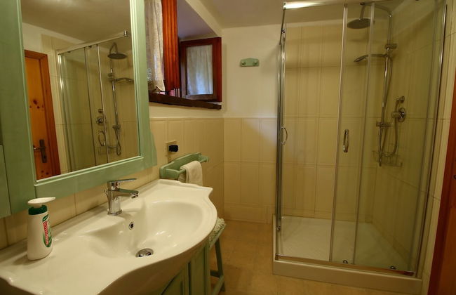 Spacious Villa With Pool in Fabriano Italy - Foto 42