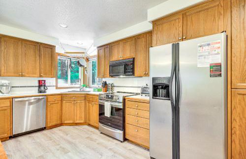 Steps to River! Rhododendron Family Retreat - Foto 8