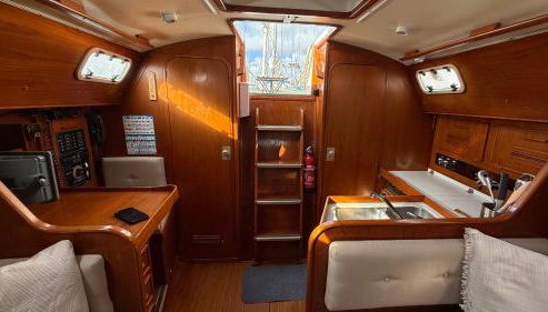 Velero Nadya - Photo 5