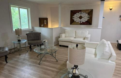 4-Bedroom Chateau in Southern Washington- Luxurious Retreat with Pond & Creek - Foto 51