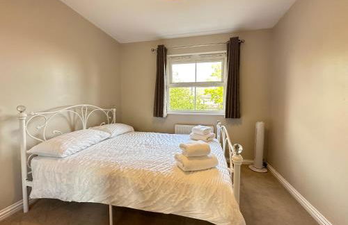 Spacious 4 Bed Home near Elizabeth Line, perfect for Contractors, Families & Groups - Foto 19