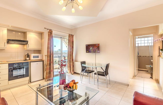 Hill View Restaurant & Apartments - Foto 16