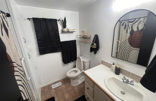 Tiki Escape w/ Amazing Mountain and Marsh Backdrop - Foto 56