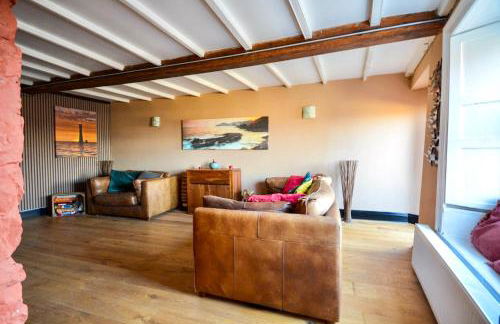 High Cross House - Photo 14