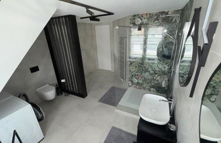 Designer-Apartment mit bis zu 4 Schlafzimmern, Terrasse und Platz für bis 9 Personen - Foto 8