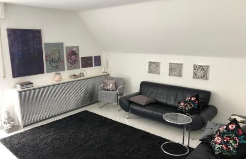 Bel Art Etage mit großem Parkplatz - Foto 2