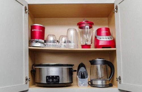 King Bed Creekfront Retreat in Jacksonville - Foto 32