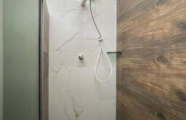 Confortável loft 4,ar, Wi-Fi, TV, 400m UNIG - Foto 12