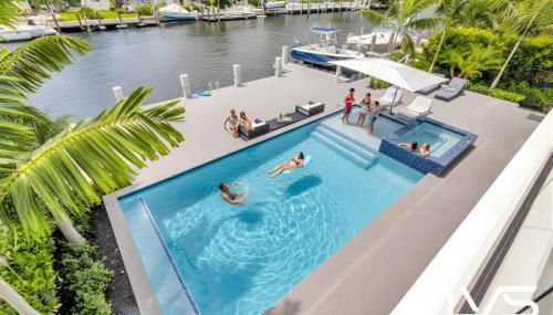 Carlotta- New Construction Luxury Waterfront Villa - Foto 2