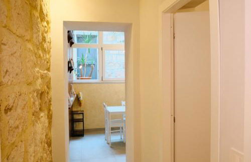 Basso 61, Cozy Oasis with Mini Pool and Courtyard - Foto 31