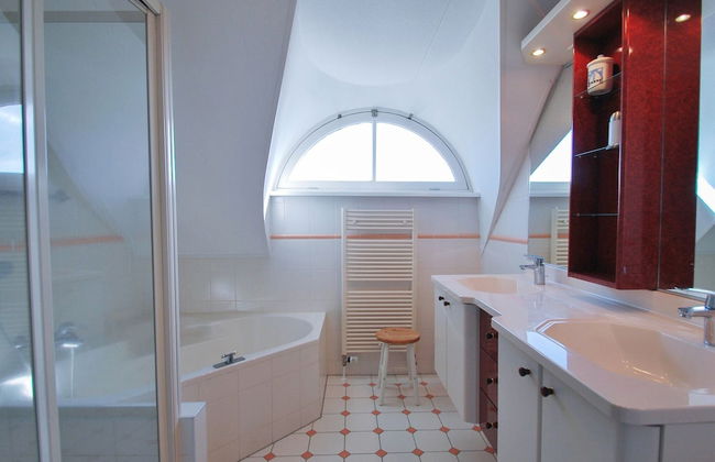 Villa With Terrace on the Water in Friesland - Foto 12