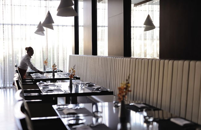 Movenpick Hotel Apartments Al Mamzar Dubai - Photo 40