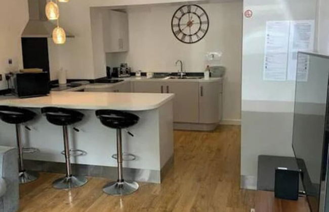 Immaculate 2-bed Apartment in Leigh - Foto 8