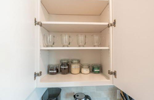 Outstanding Amenities-New Complex- Downtown Luxury - Foto 11