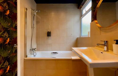 Rest Boutique Willesden - Foto 25