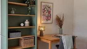 Helles Ferienhaus mit 2 Terrassen - Photo 3