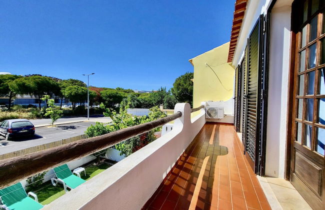 Faro Terrace Villa by Homing - Photo 30