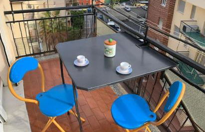 Luminoso alloggio vista mare, comodo alla spiaggia - Foto 1