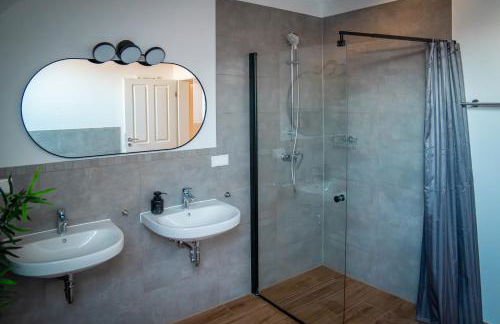 Premium Monteurhaus für Teams nahe Wolfsburg VW I Neubau I Parkplätze I B2B Rechnung mit MwSt I 3 Häuser auf einem Grundstück - Foto 41