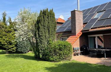 Modern House Gehrden auf 2 Etagen, Nice Garten, Barbecue, Contactless Check-in, free parking - Foto 17