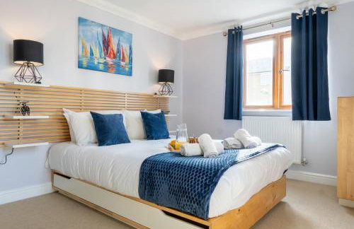 Homely Two Bedroom Apartment in Milton Keynes - Free Parking, WiFi, & Netflix - Photo 6