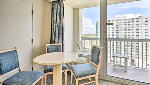 Sunny Daytona Beach Gem with Ocean Views! - Foto 3