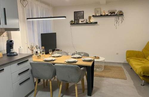 Phantasialand, Therme, Köln, Bonn, Arbeitsplatz, Bäckerei um die Ecke - Foto 8