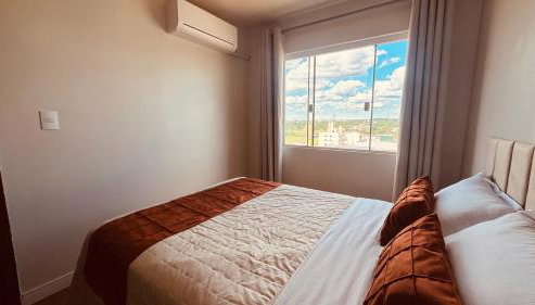 Apartamento com ar condicionado e lava e seca - Foto 2