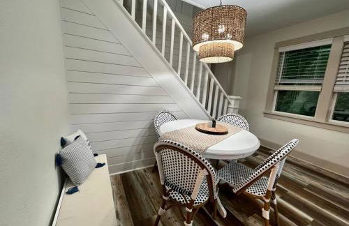 Riverside Relaxer w/Hot Tub+Fire Pit +Wifi & view - Foto 39