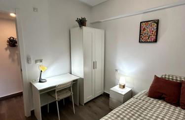 A pasos del mar, 4 habitaciones, AC y reformado - Foto 15