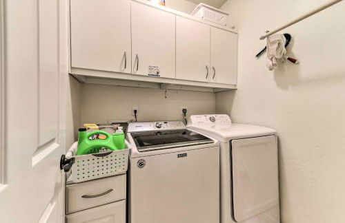 Relax Poolside in Mesa Family Home 12 Mi to Dtwn - Foto 25